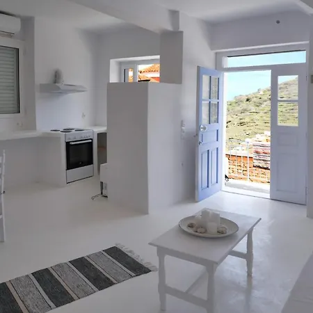 Fully Renovated In The Heart Of Ioulida On The Island Of Kea Ioulis