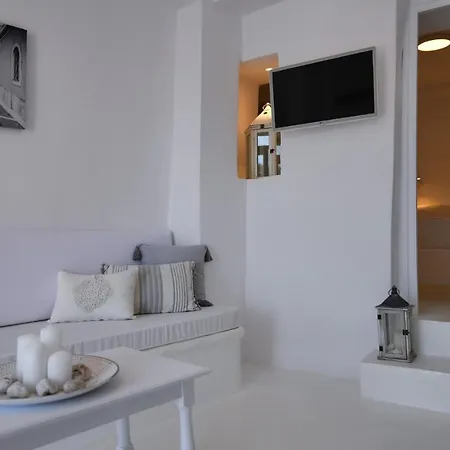 Fully Renovated In The Heart Of Ioulida On The Island Of Kea Ioulis